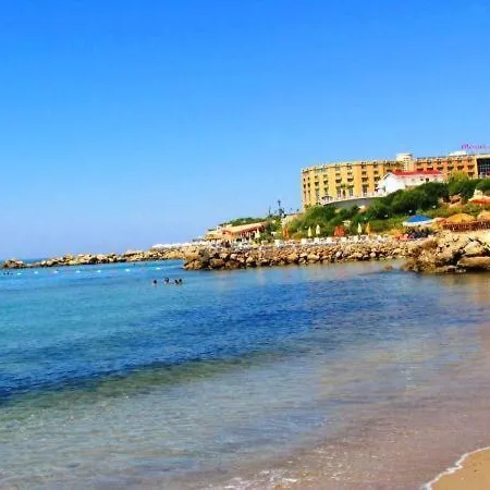 Hotel Sea & Sky Next To Escape